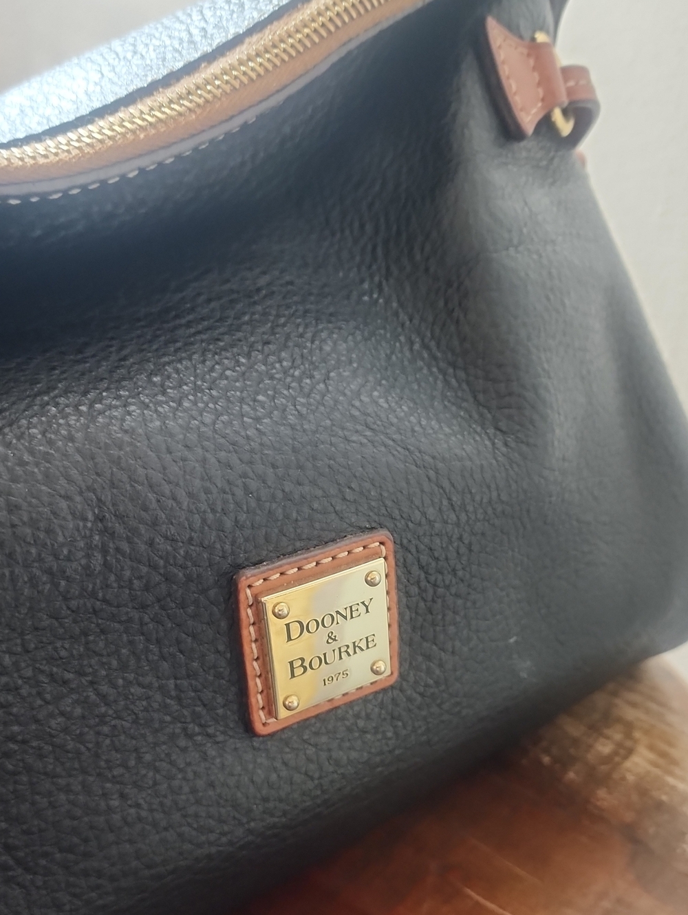 Dooney & Bourke Black Tan Pebbled Leather Flourentine Satchel Shoulder Bag - Picture 5 of 16